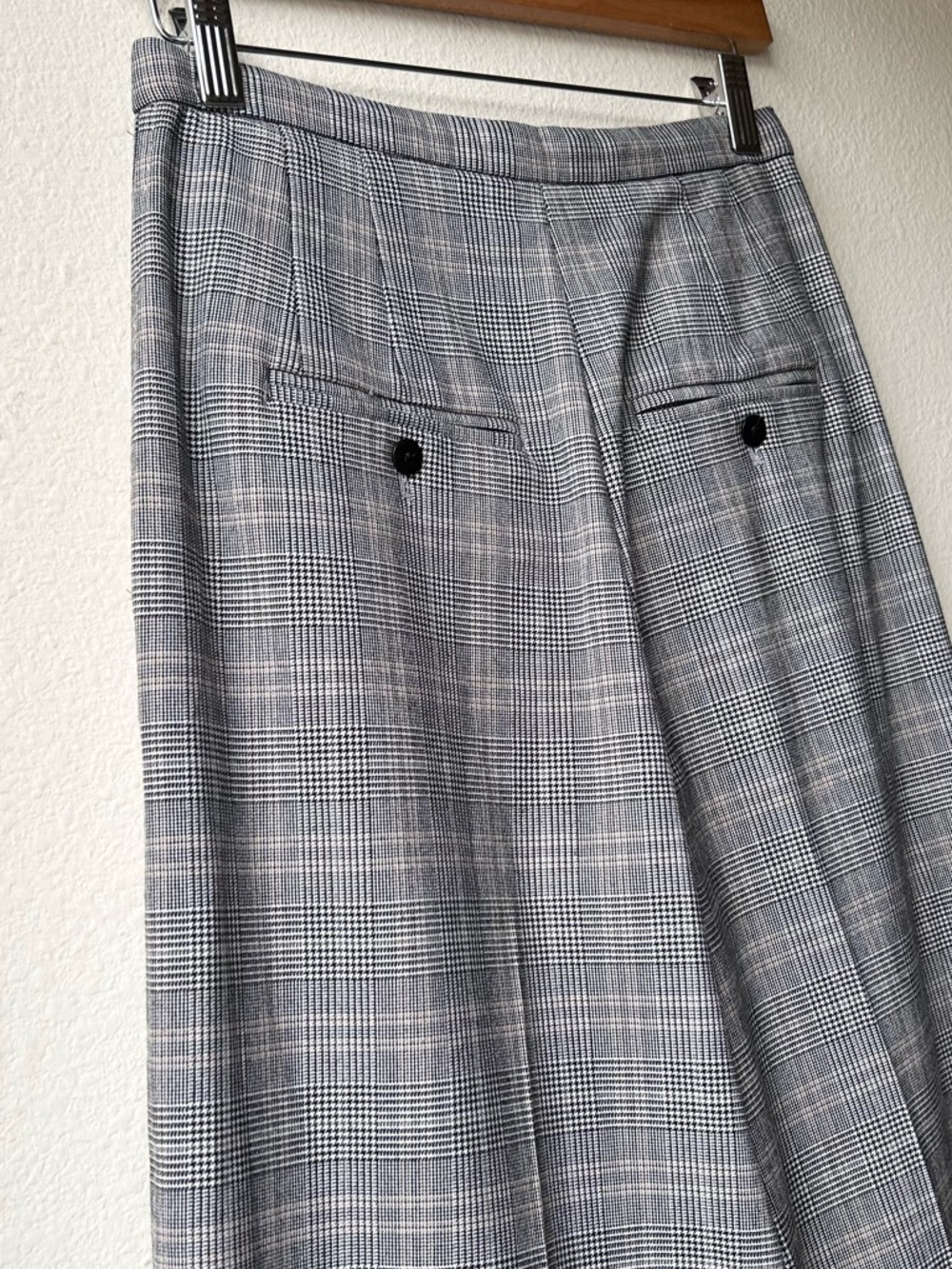 Aritzia Babaton Grey Cascade Plaid Pants High Rise Wide Leg Sz 6 - Picture 9 of 15